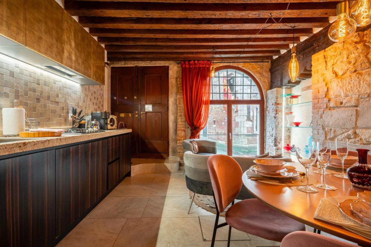 Casa Manina Sul Ponte - Your Private Canal View 威尼斯 外观 照片