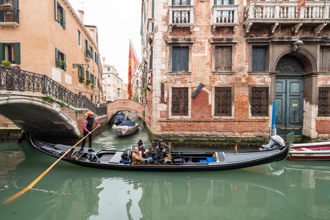 Casa Manina Sul Ponte - Your Private Canal View 威尼斯 外观 照片