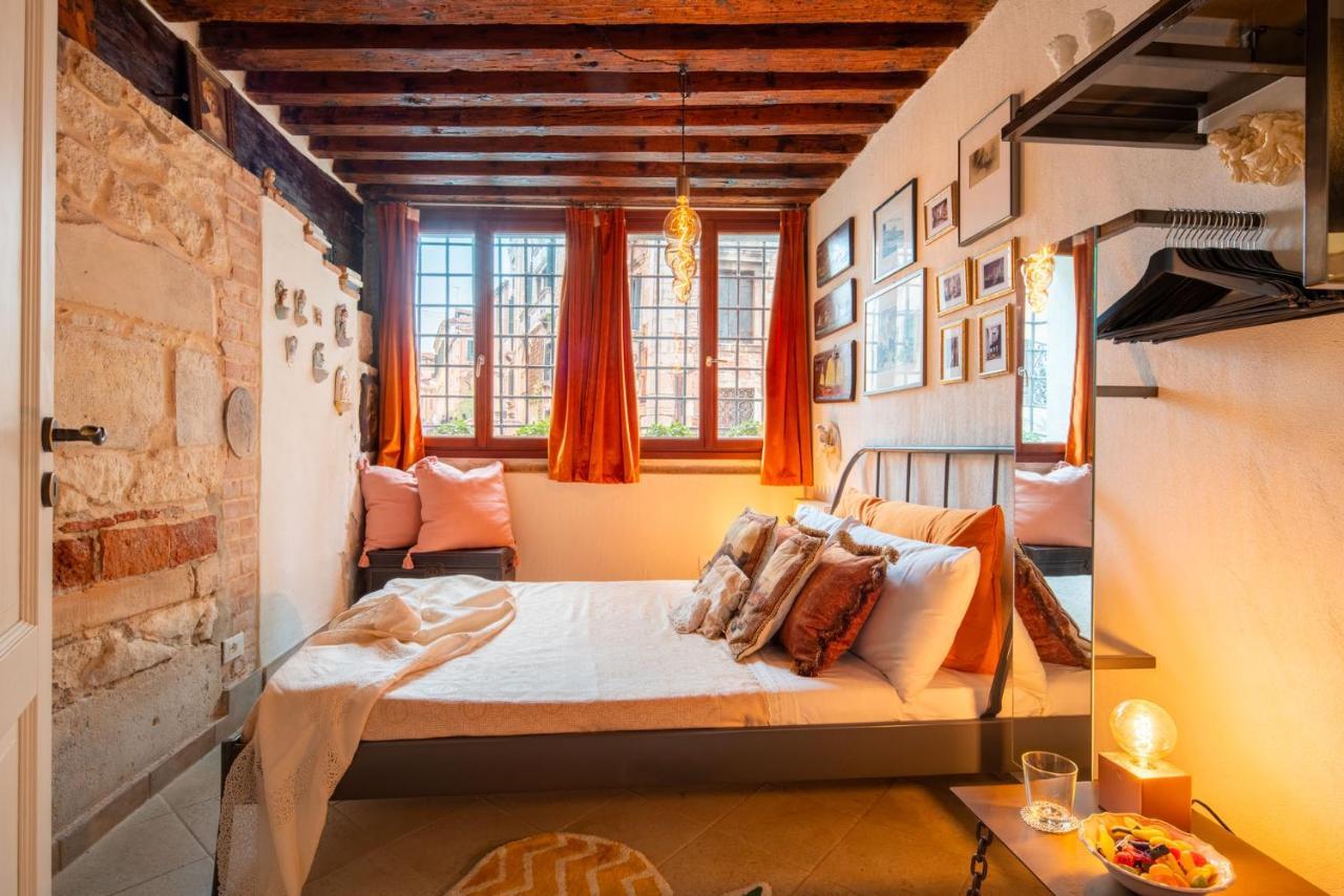 Casa Manina Sul Ponte - Your Private Canal View 威尼斯 外观 照片