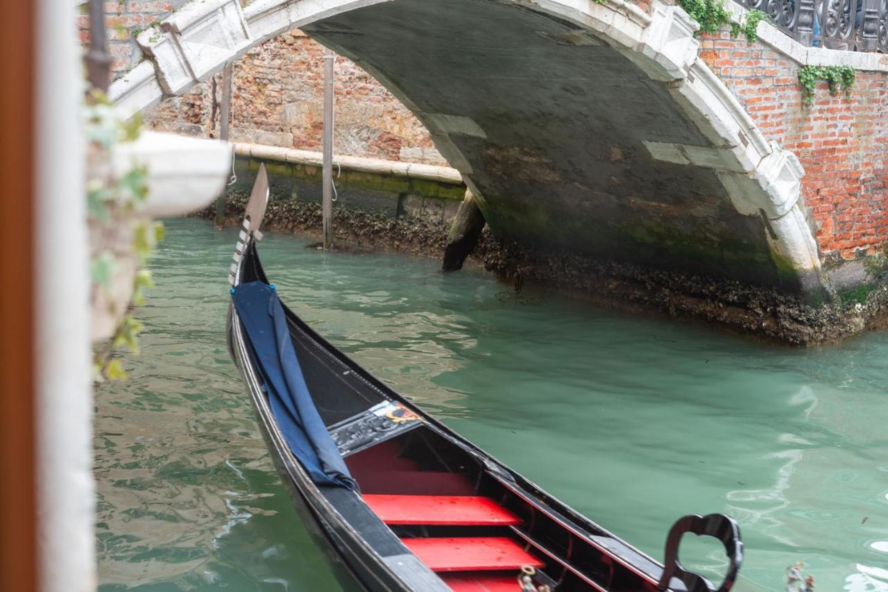 Casa Manina Sul Ponte - Your Private Canal View 威尼斯 外观 照片